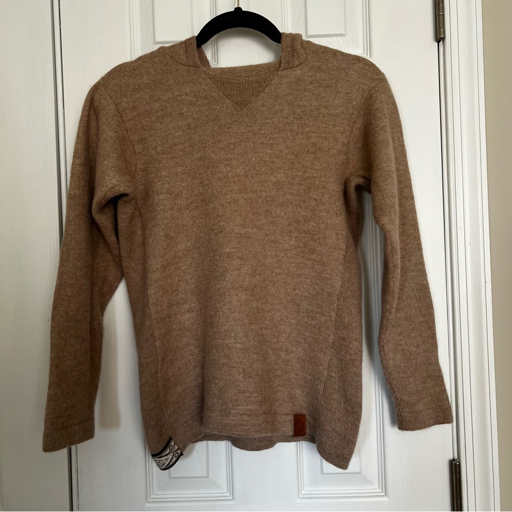 PAKA Alpaca Hoodie Women's XSmall Fit Sweater
